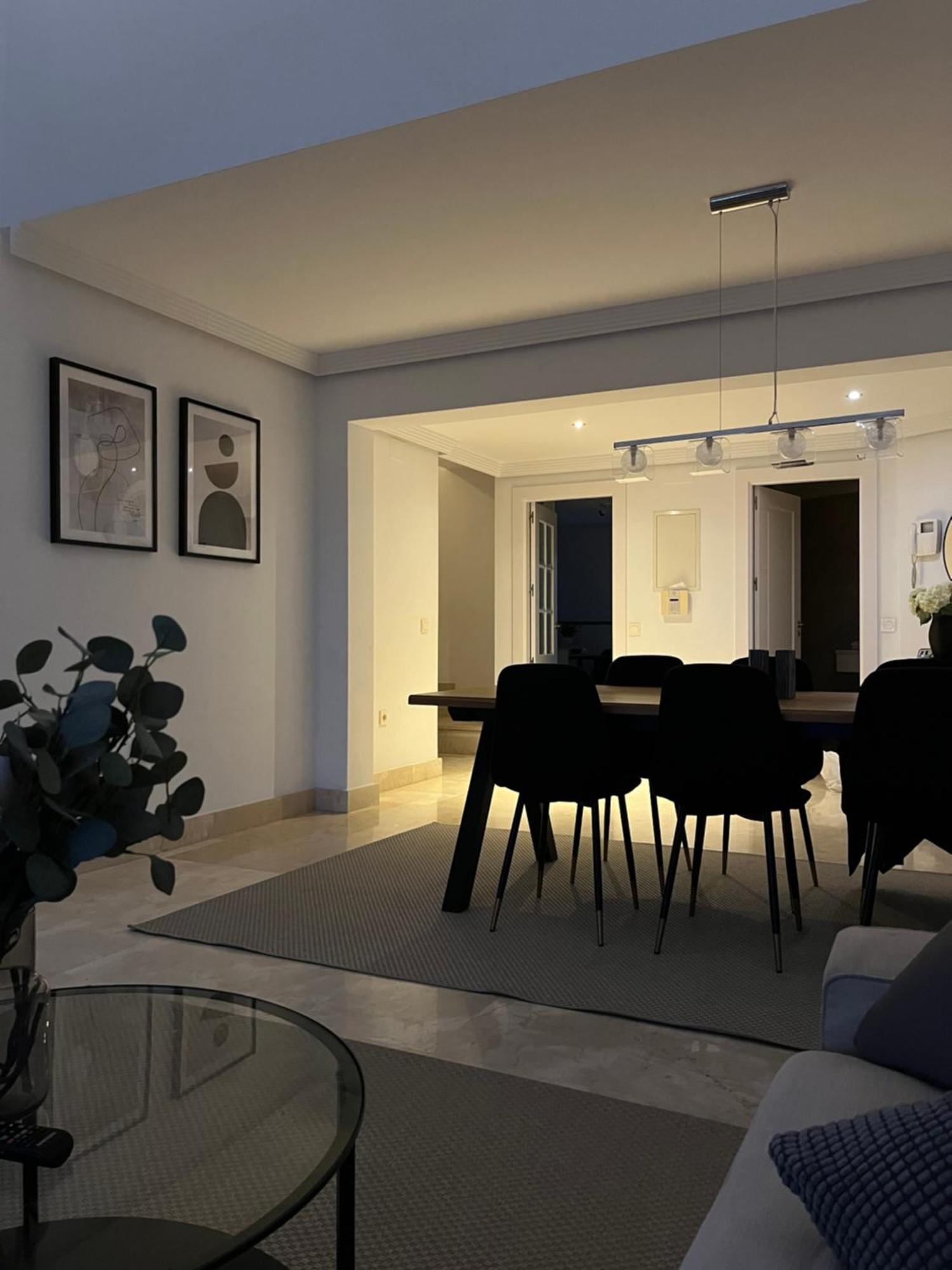 Апартаменты Penthouse With Sea Views In Марбелья Экстерьер фото